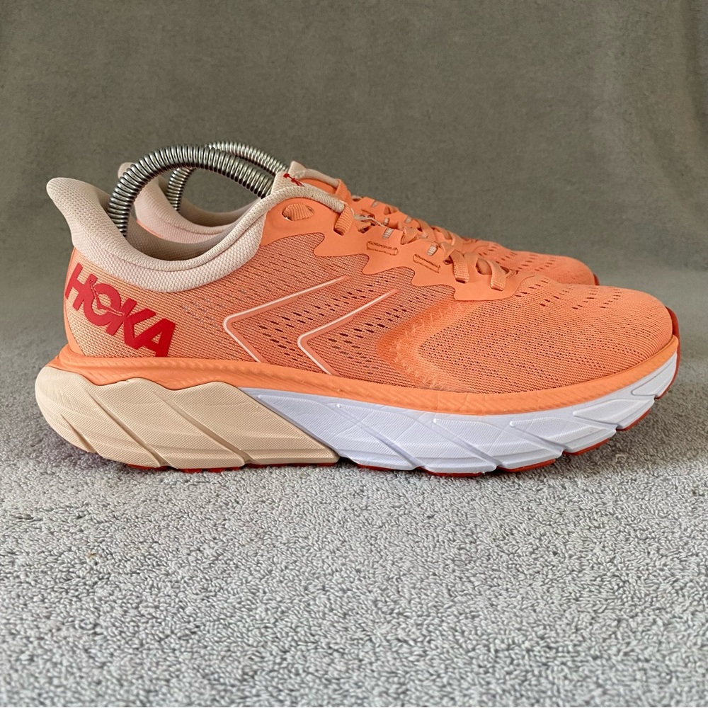 Hoka Womens 8.5 Arahi 5 Athletic Running Sneaker Shoes 1115012 CSPY Orange